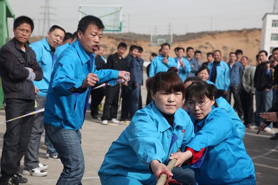 不朽情缘的女巾帼们在致力拼搏